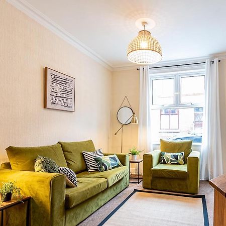 2 Bed, Up To 6 Guests Near Chester City Centre Exterior foto